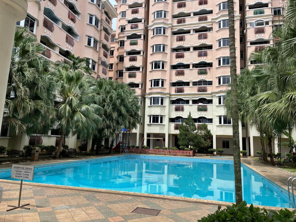 Kuhara Court Apartment Suite Tawau Kültér fotó